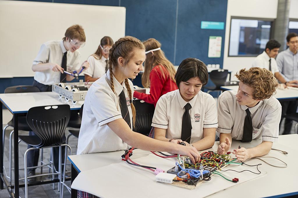 Bloxham School: Ngôi trường quý tộc Anh Quốc