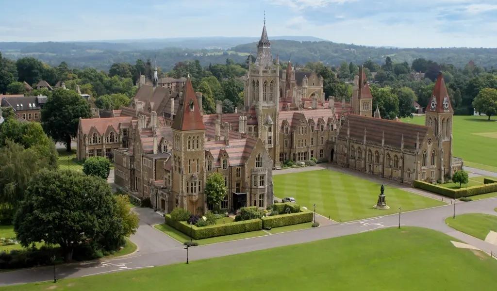Charterhouse School: Trường Nội Trú Của Rich Kid Đích Thực