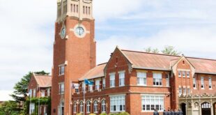 Geelong Grammar School: Trường Nội Trú Hoàng Gia Úc
