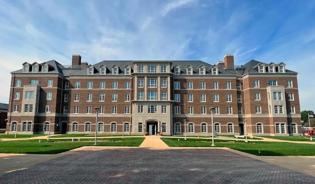 Georgetown Preparatory School: Ngôi trường lãnh đạo thượng lưu