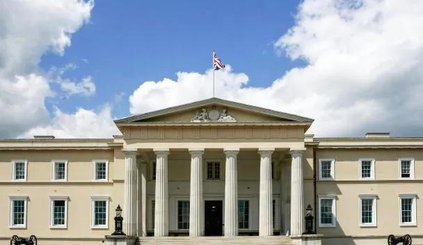 học viện quân sự hoàng gia sandhurst