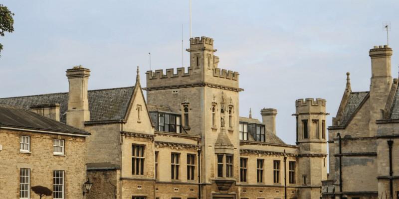 Oundle School: Ngôi trường tinh hoa đào tạo lãnh đạo