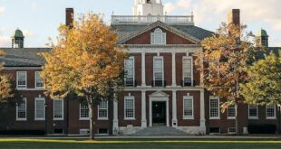 Phillips Exeter Academy: Học viện ươm mầm giới thượng lưu